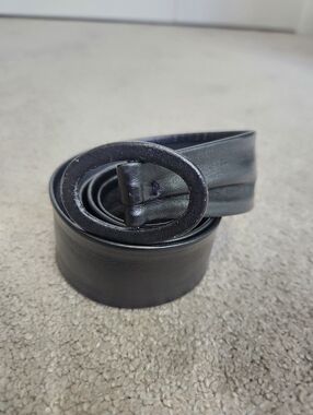 Black Leather Belt For Dress Accent Slim Sleek   Fits Small No Size Material Tag